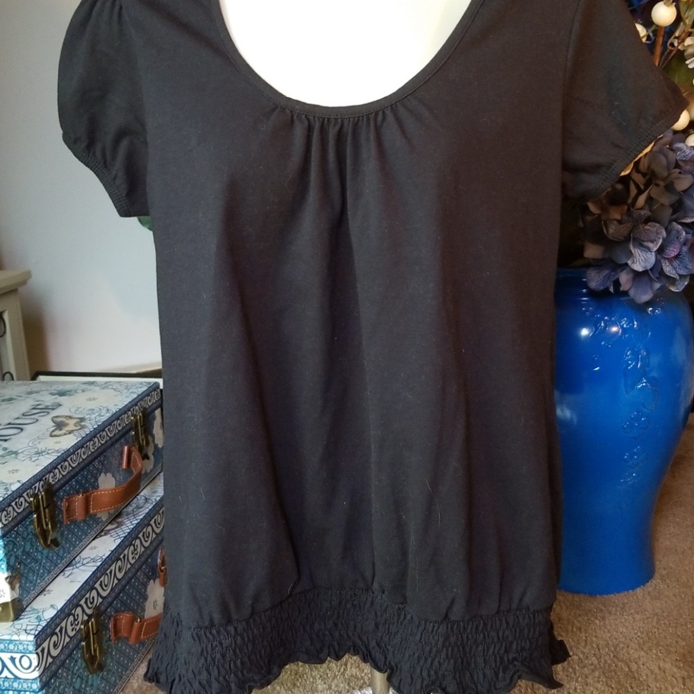 Lei short sleeve top